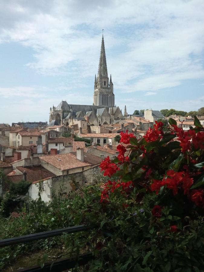 Les Poiriers Vila Saint-Pierre-du-Chemin Exterior foto